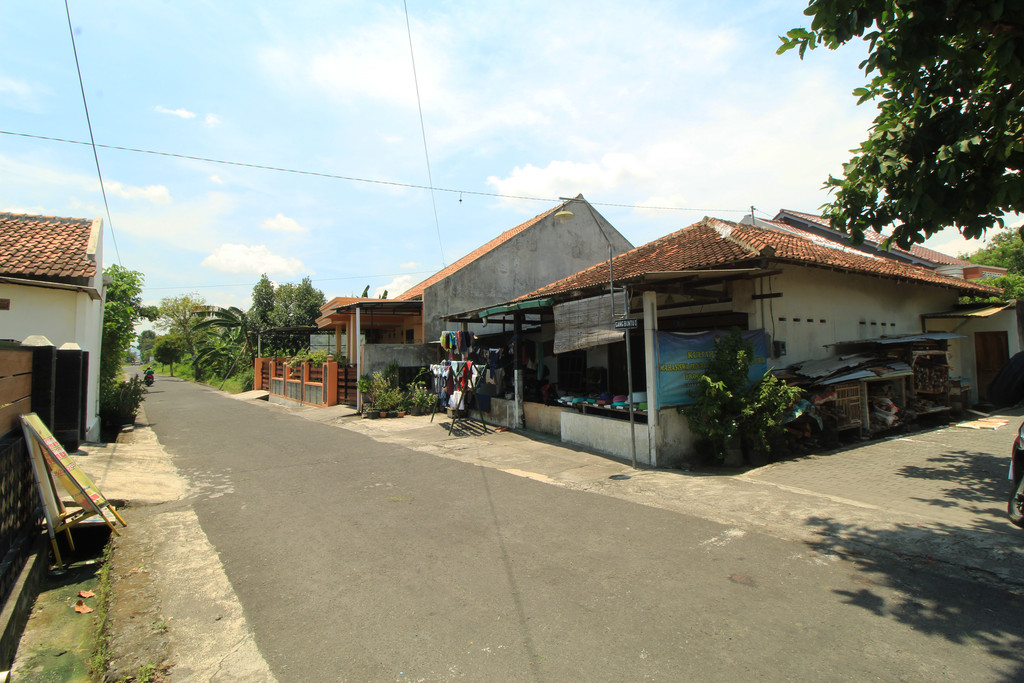 TANAH PEKARANGAN DI JL GARUDA, DEKAT JL RAYA SOLO - YOGYAKARTA KM 11,5