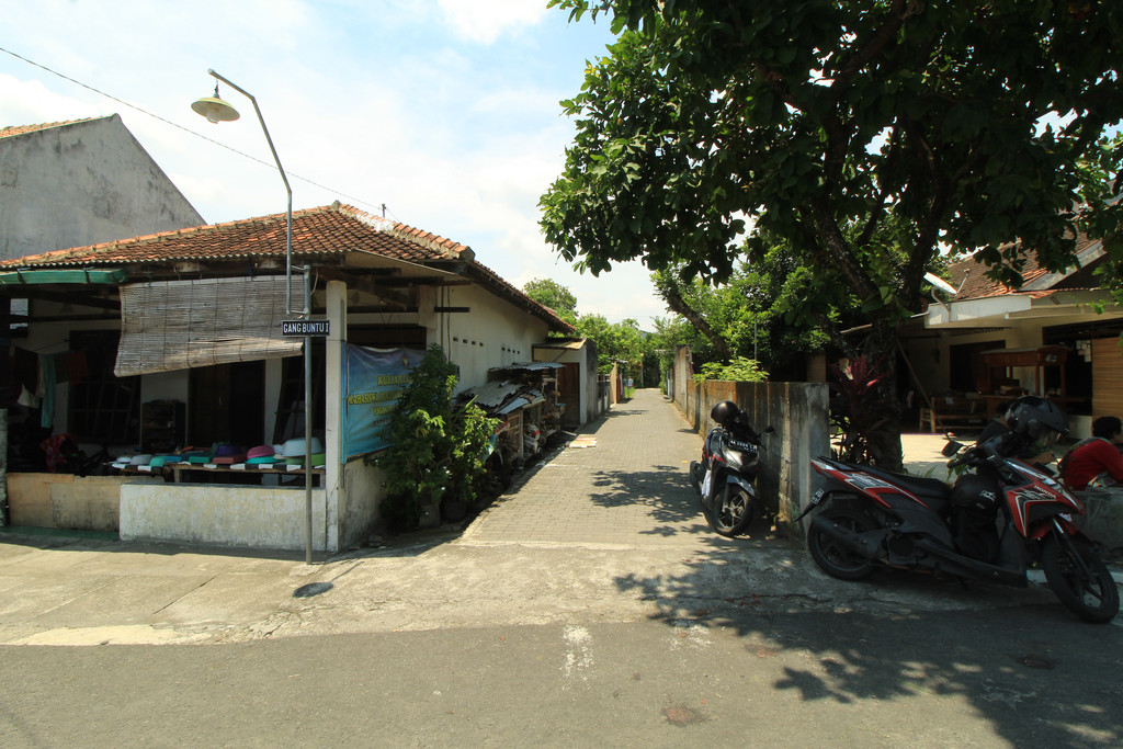 TANAH PEKARANGAN DI JL GARUDA, DEKAT JL RAYA SOLO - YOGYAKARTA KM 11,5