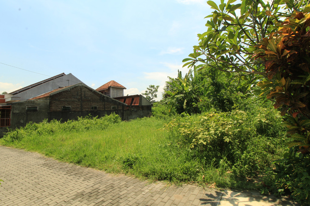TANAH PEKARANGAN DI JL GARUDA, DEKAT JL RAYA SOLO - YOGYAKARTA KM 11,5