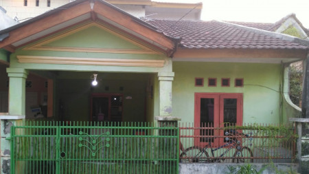 Rumah di Villa Dago Tol