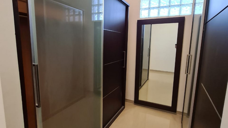 Disewakan harga Covid & sudah Renovasi Rumah di Kemang Barat, Kemang, Jakarta Selatan