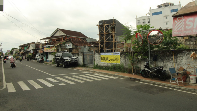 TANAH SETRATEGIS DI JL JAMBON, COCOK UNTUK RUMAH, USAHA, DLL