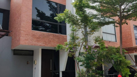 Rumah Cantik ,minimalis ,siap huni di Bintaro Jaya 7