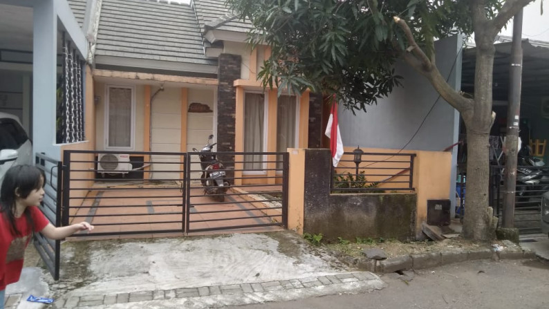 dijual rumah startegis murah siap huni, serpong Park Serpong Tangerang Selatan