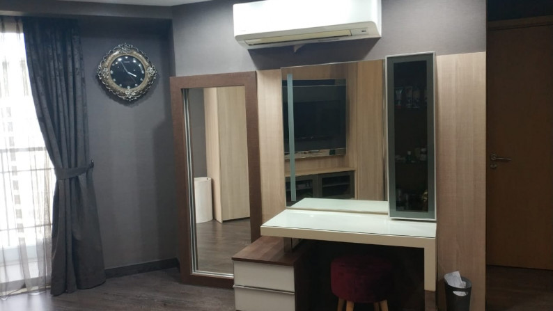 DISEWAKAN APARTMENT GANDENG FULLY FURNISHED TOWER DORADA THE MANSION, KEMAYORAN