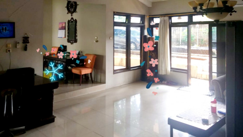 JUAL CEPAT!!! Rumah Antiq Hitung Tanah di Jagakarsa, Luas Tanah 1703m Harga 16M Nego