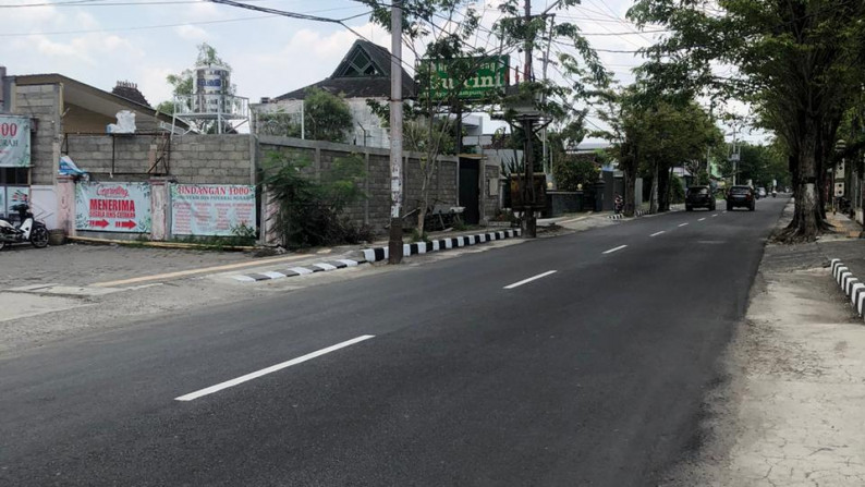 TANAH PEKARANGAN DITAWARKAN DIBAWAH HARGA NJOP, DI JL LOWANU, YOGYAKARTA