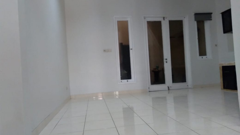 Rumah Bagus Di Cluster Valencia, Graha Bintaro Jaya