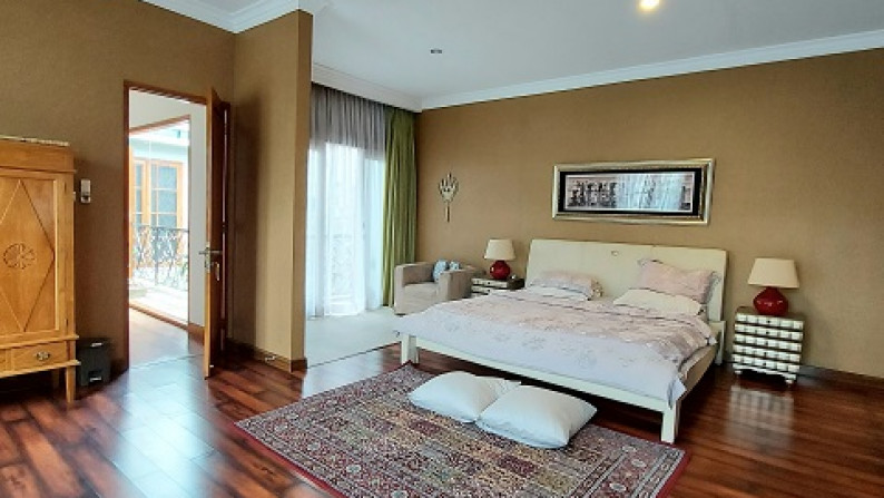 Rumah di Kompleks Bali Village, Cipete, Jakarta Selatan, Siap Huni, Furnished, 3 Bedroom