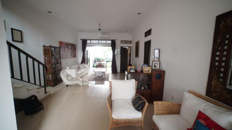 Jual Rumah di Cipete Nuansa Modern Klasik