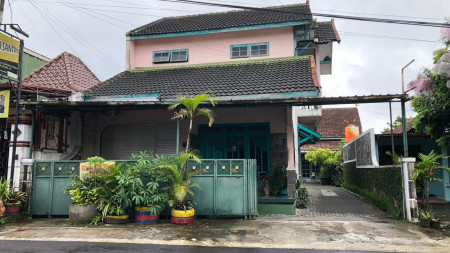 RUMAH ASRI DENGAN 6KAMAR TDUR, DI JL BIMA DEKAT JL KALIURANG KM 10