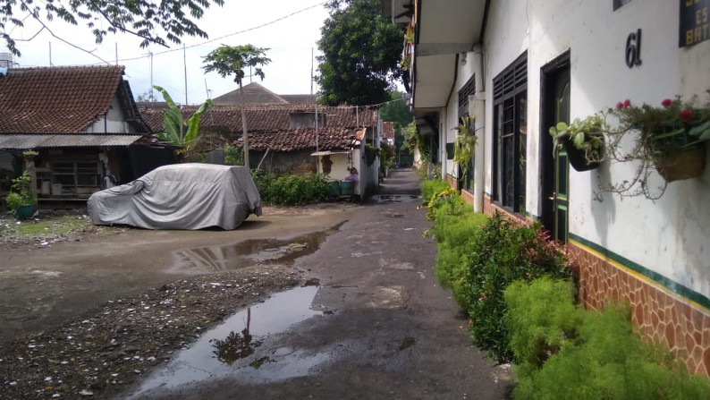 RUMAH MINIMALIS SIAP HUNI, DI BELAKANG HYATT REGENCY