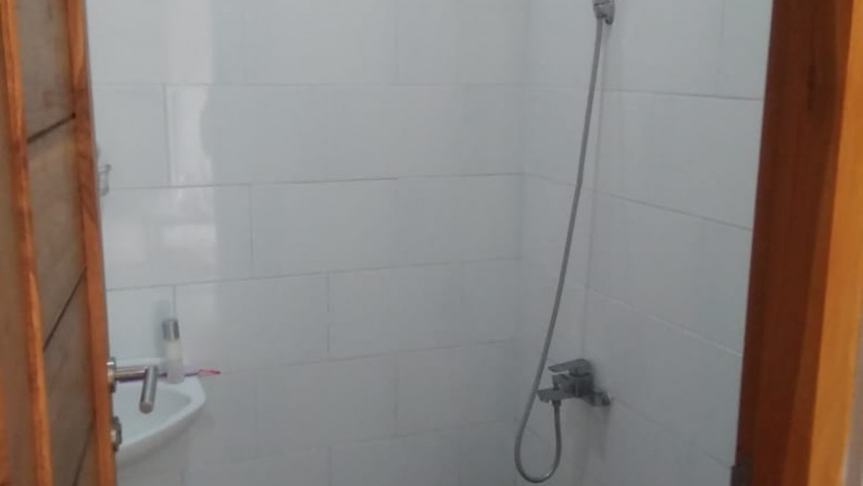 RUMAH MINIMALIS SIAP HUNI, DI BELAKANG HYATT REGENCY