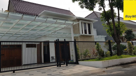 Dijual Rumah 2 lt Asri Bebas Banjir di Rungkut Asri, Surabaya