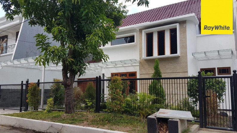 Dijual Rumah 2 lt Asri Bebas Banjir di Rungkut Asri, Surabaya