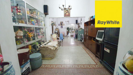 Dijual Rumah Pusat Kota di Jalan Trunojoyo, Surabaya