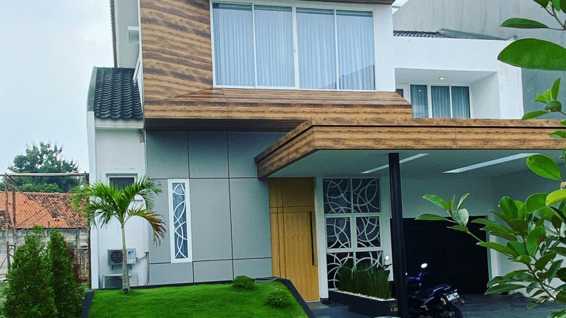 Rumah Bagus Di Kebayoran Essence, Bintaro Jaya