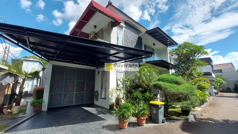 Rumah homie dalam town house di Perdatam