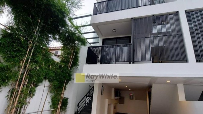 Dijual rumah cantik modern tropis Di Gandaria Jakarta Selatan