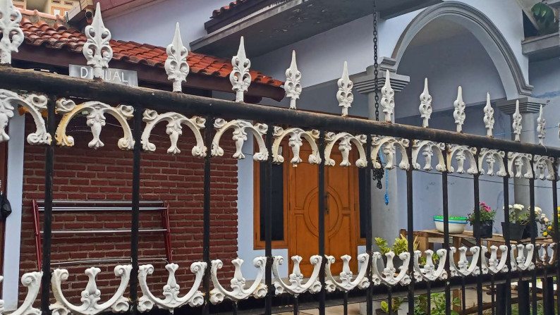 REPOSISI HARGA! MILIKI SEGERA Rumah 2 Lantai di Lembah Tubagus Ismail, Bandung Utara