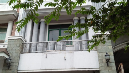 Ruko Jaksa Agung Suprapto Genteng Surabaya