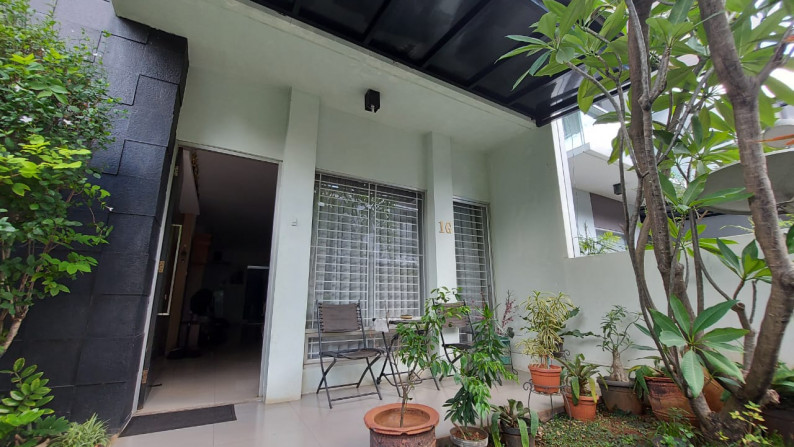 RUMAH HOMIE DALAM TOWN HOUSE DI PEJATEN