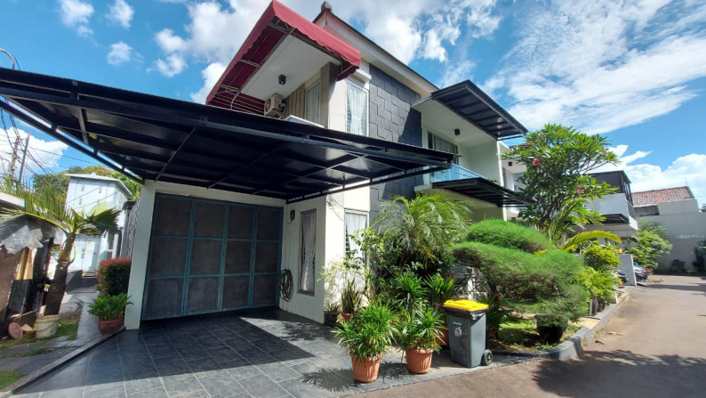 RUMAH HOMIE DALAM TOWN HOUSE DI PEJATEN