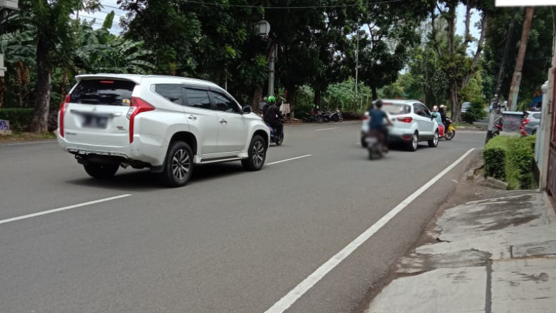 Rumah Cocok Untuk Usaha dan Lokasi Strategis @Jl Merpati Raya, Bintaro