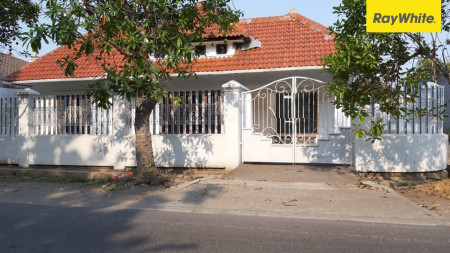 Disewakan Rumah di Ketintang Madya, Surabaya