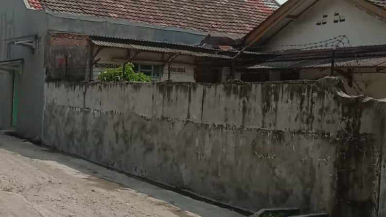 Dijual murah rumah hoek di Harapan Indah Bekasi