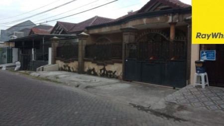 Disewakan Rumah di Darmo Satelit, Surabaya