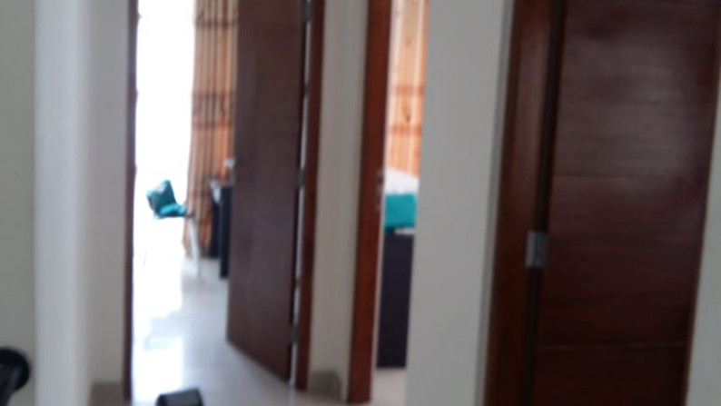 HUNIAN MINIMALIS DENGAN KONSEP TOWN HOUSE DI AWANA, JL MAYJEN SUTOYO
