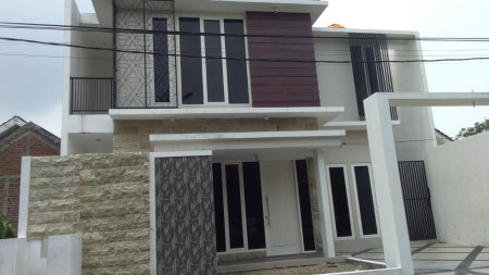 Rumah dijual Dreaming Land Benowo