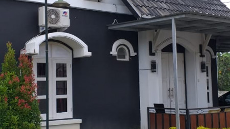 RUMAH TINGGAL SEMI FURNISH UNTUK KELUARGA DI THE RESIDENCE, JL WATES KM 6