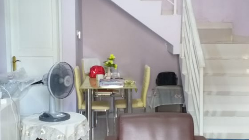 RUMAH TINGGAL SEMI FURNISH UNTUK KELUARGA DI THE RESIDENCE, JL WATES KM 6