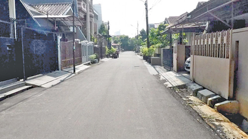 Rumah Tenang dalam komplek