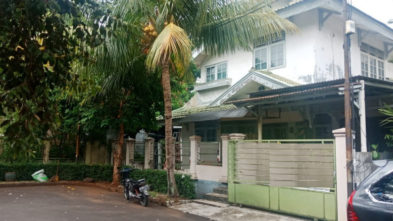 Rumah siap huni,lokasi oke di Bintaro Jaya 9