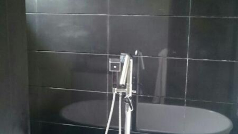 Rumah Minimalis, Hoek di Veteran Jakarta Selatan