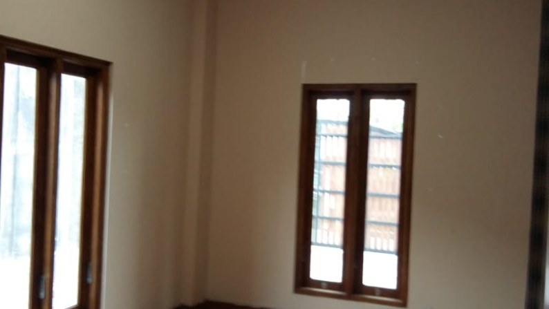 RUMAH SIAP HUNI, SEMI FURNISH, DI DEKAT JL WATES KM 9