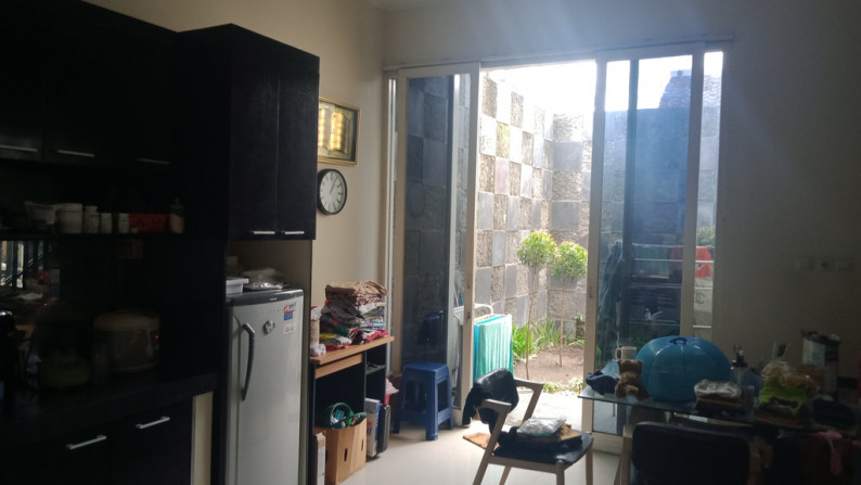 RUMAH SIAP HUNI, FULL FURNISH, DI JL SORAGAN, DEKAT GUBUG MAKAN MANG ENGKING