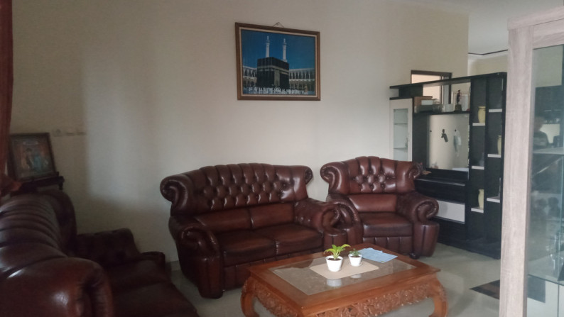 RUMAH SIAP HUNI, FULL FURNISH, DI JL SORAGAN, DEKAT GUBUG MAKAN MANG ENGKING