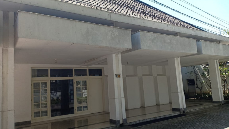 Rumah Dinoyo Surabaya