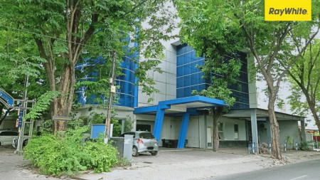 Dijual Gedung di Gayung Kebonsari Manunggal, Surabaya