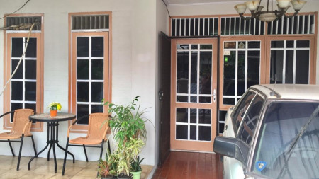 Rumah Bagus Di Cucur Timur, Bintaro Jaya  Sektor 4