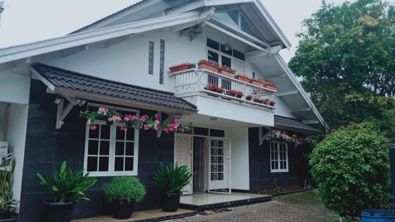 Dijual Rumah Bagus Di Cipedes Atas, Bandung, Jawa Barat