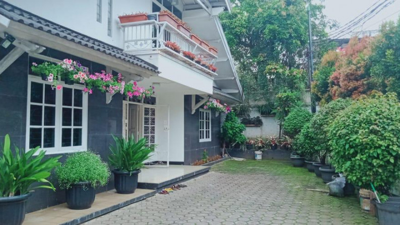 Dijual Rumah Bagus Di Cipedes Atas, Bandung, Jawa Barat