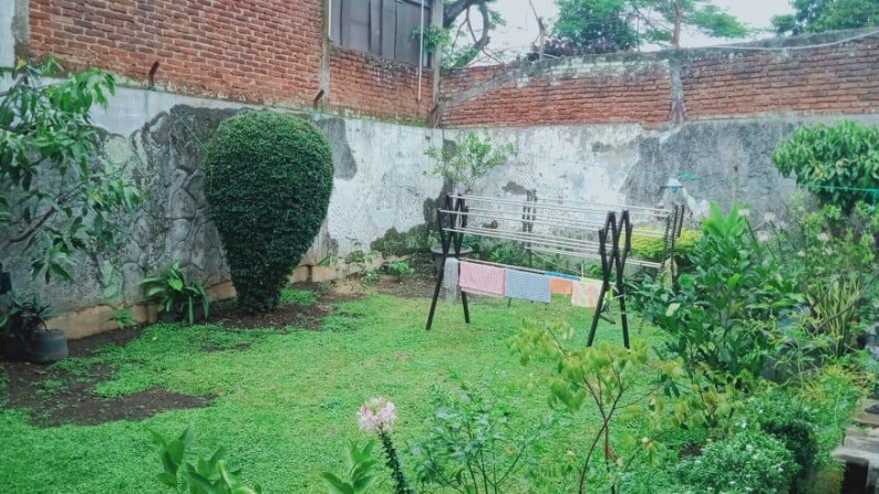 Dijual Rumah Bagus Di Cipedes Atas, Bandung, Jawa Barat