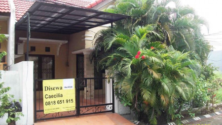 Sewa Rumah 1 Lantai, Bagus + Terawat, Jalan depan Paving, Siap Huni