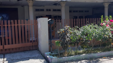 Dijual Rumah di Jalan Ikan Mungsing, Surabaya