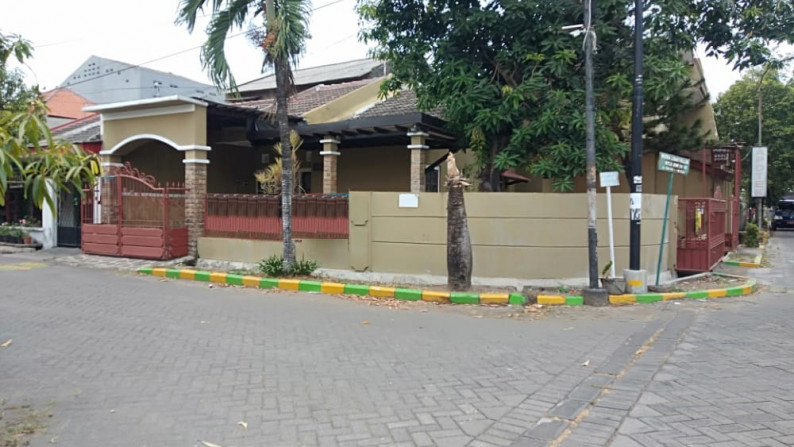Rumah jalan wisma lidah kulon surabaya